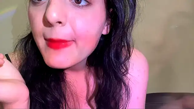 Snapshot of Babis_girlsss chatting on October 17, 7:11 am Babis girlsss online show from October 17, 7:11 am