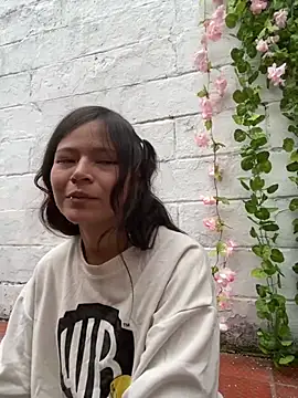 Snapshot of Ninfa_pink chatting on October 10, 3:11 pm Ninfa pink online show from October 10, 3:11 pm