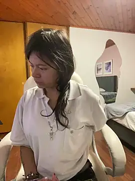 Ninfa pink online show from December 19, 3:52 pm