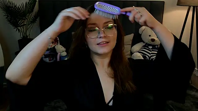 Snapshot of Briarx chatting on November 12, 9:14 pm Briarx online show from November 12, 9:14 pm