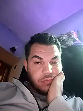 Alexszader36 online show from April 3, 9:35 pm