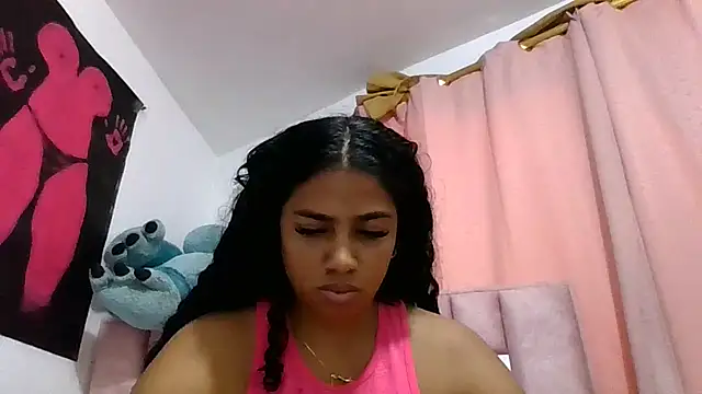 Snapshot of abby_moss_2 chatting on November 12, 2:06 pm abby moss 2 online show from November 12, 2:06 pm