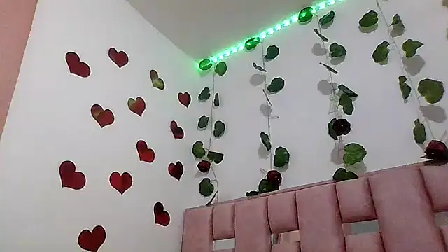 abby moss 2 online show from March 18, 12:30 pm