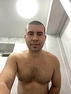 AronMode online show from November 30, 4:22 pm