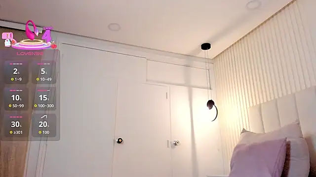 amira sanz online show from December 4, 1:48 am