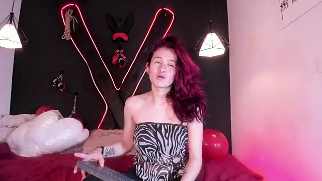 Snapshot of cookie_bit chatting on March 1, 6:04 am cookie bit online show from March 1, 6:04 am