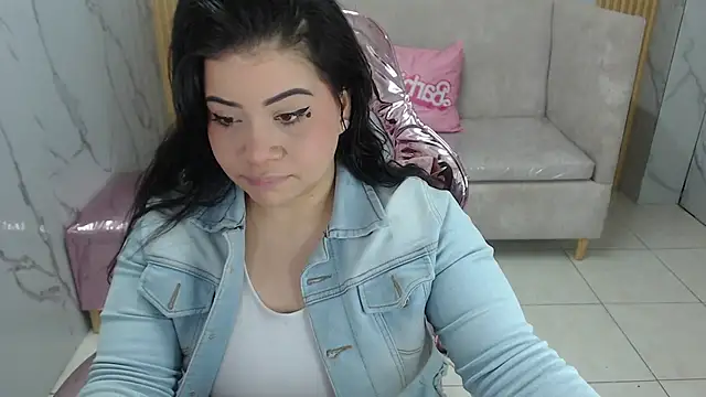 Scarlettt s online show from October 13, 8:09 pm