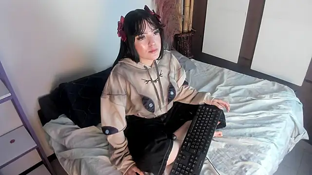 Snapshot of bubble__angel__ chatting on January 9, 11:46 am bubble angel online show from January 9, 11:46 am