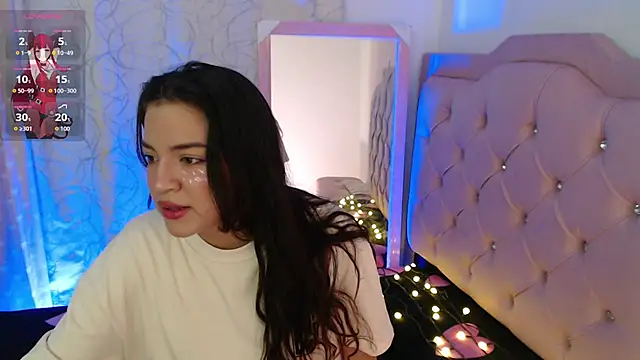 Snapshot of beauty_lana18 chatting on November 14, 1:04 am beauty lana18 online show from November 14, 1:04 am