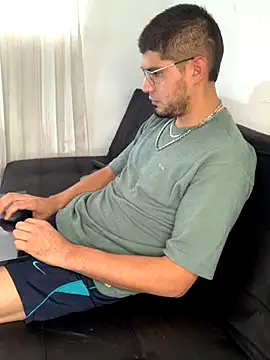 mirallesandbig online show from October 23, 9:24 pm