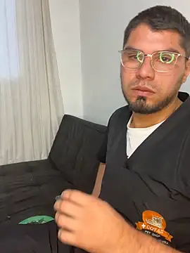 mirallesandbig online show from November 28, 10:23 pm