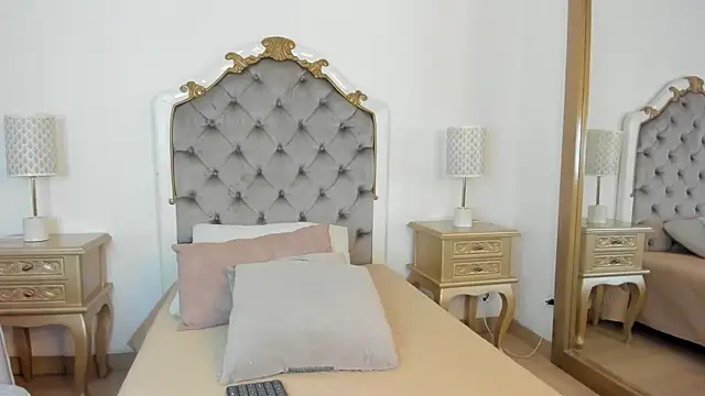 mary joseph online show from November 16, 7:30 pm