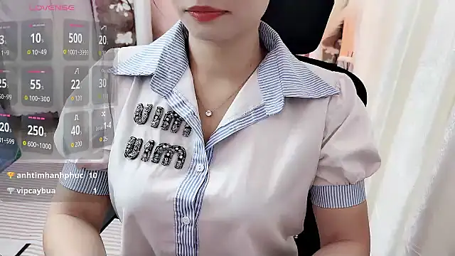 Snapshot of Xuka2594 chatting on November 20, 6:18 pm Xuka2594 online show from November 20, 6:18 pm