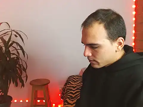 Maax3023 online show from October 14, 1:01 pm