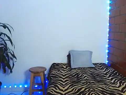 Maax3023 online show from November 1, 4:53 pm