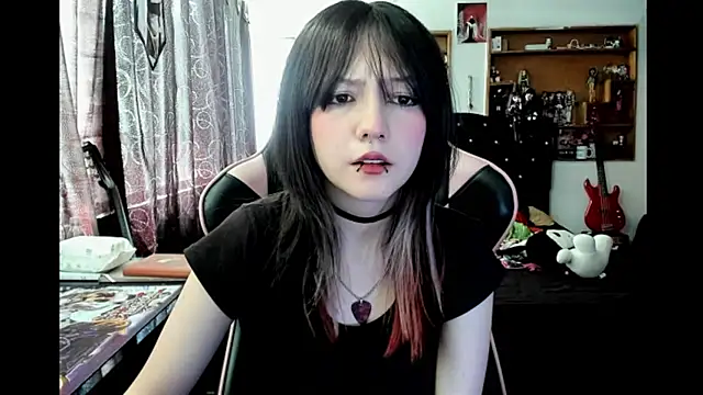 Snapshot of Maki_Zein_ chatting on January 17, 4:43 pm Maki Zein online show from January 17, 4:43 pm