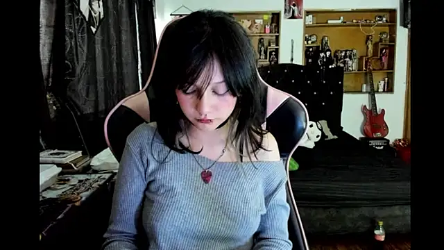 Snapshot of Maki_Zein_ chatting on February 11, 8:58 pm Maki Zein online show from February 11, 8:58 pm