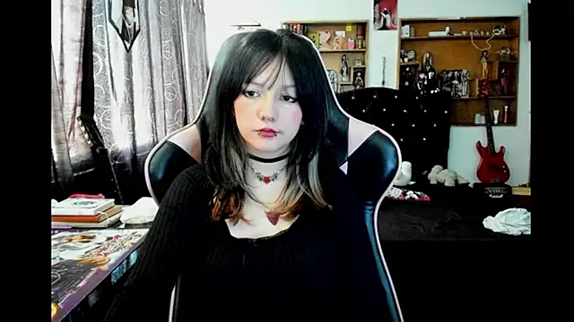 Snapshot of Maki_Zein_ chatting on February 17, 8:59 pm Maki Zein online show from February 17, 8:59 pm