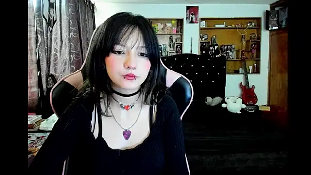 Snapshot of Maki_Zein_ chatting on February 20, 9:59 pm Maki Zein online show from February 20, 9:59 pm