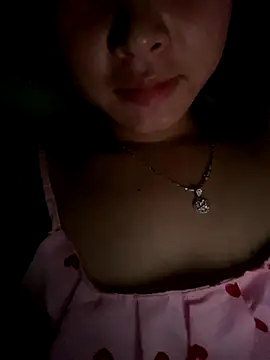 Snapshot of Yan_50299 chatting on October 18, 6:41 pm Yan 50299 online show from October 18, 6:41 pm