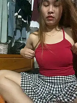 Snapshot of Yan_50299 chatting on October 19, 12:17 pm Yan 50299 online show from October 19, 12:17 pm