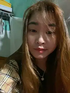 Snapshot of Yan_50299 chatting on October 22, 12:49 pm Yan 50299 online show from October 22, 12:49 pm