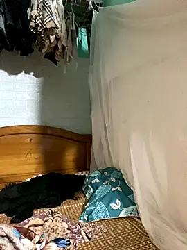 Snapshot of Yan_50299 chatting on October 23, 1:32 pm Yan 50299 online show from October 23, 1:32 pm