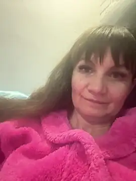 Butterfly8385 online show from March 4, 10:05 pm