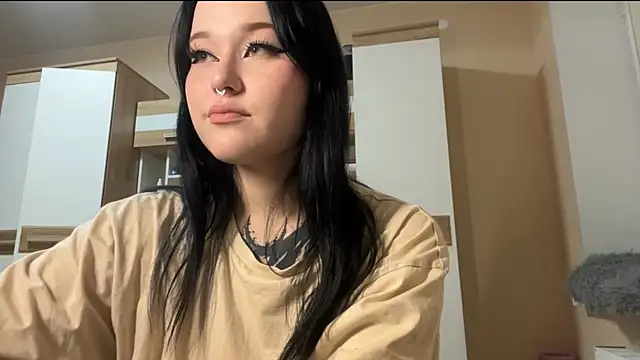 KristenGoodmon online show from October 10, 11:31 am