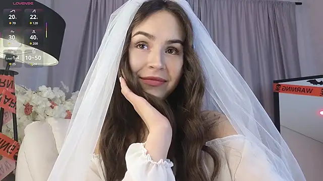 LionKierra online show from October 31, 4:13 am