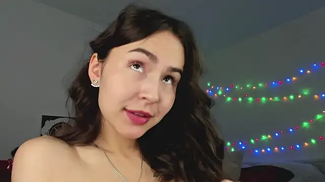 LionKierra online show from January 7, 7:22 am