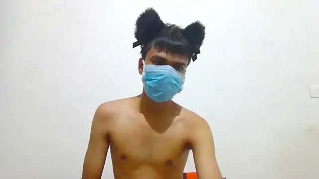 lil-twink19 online show from May 21, 4:47 pm