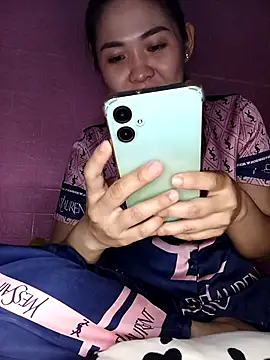 Snapshot of Cherry_pusy99 chatting on November 21, 1:04 am Cherry pusy99 online show from November 21, 1:04 am