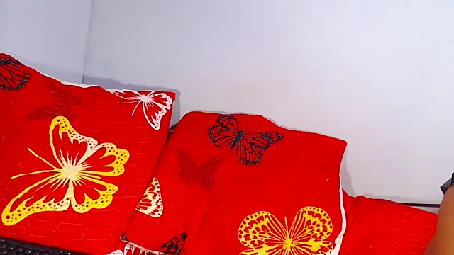 Snapshot of XSpicyQueenX chatting on February 11, 8:03 pm XSpicyQueenX online show from February 11, 8:03 pm