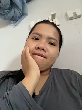 Snapshot of anne_baby2k chatting on October 26, 5:57 am anne baby2k online show from October 26, 5:57 am