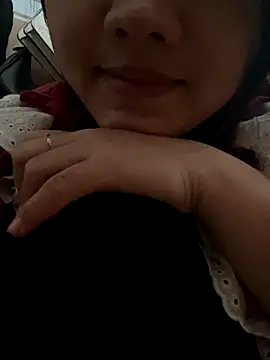 Snapshot of anne_baby2k chatting on October 27, 6:50 am anne baby2k online show from October 27, 6:50 am