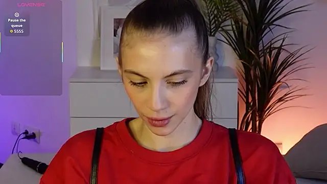 mia silkk online show from November 24, 6:13 am