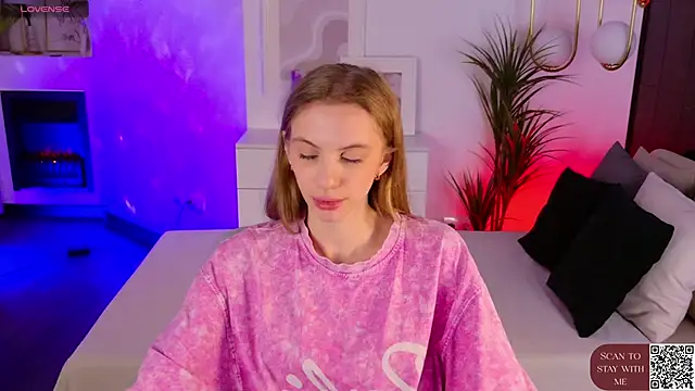 mia silkk online show from April 2, 6:22 am