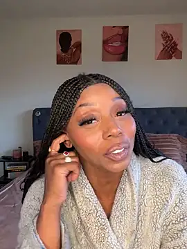 promisetoyou4 online show from April 16, 7:47 pm