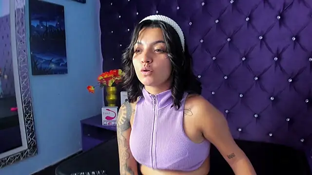 Liisaa Kiss online show from November 29, 2:31 pm