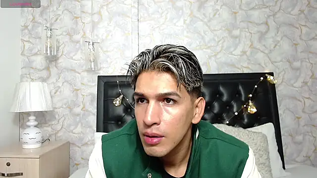 MathiasTaylorr online show from October 24, 3:36 am