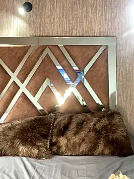 ElectraPink  online show from October 29, 12:40 pm