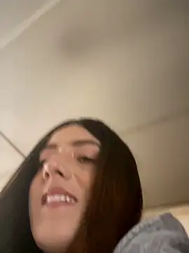 Snapshot of ElectraPink_ chatting on February 2, 1:32 pm ElectraPink online show from February 2, 1:32 pm