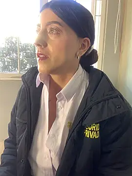 Snapshot of ElectraPink_ chatting on February 27, 1:55 pm ElectraPink online show from February 27, 1:55 pm