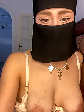 Snapshot of Milina123456 chatting on November 5, 3:01 pm Milina123456 online show from November 5, 3:01 pm