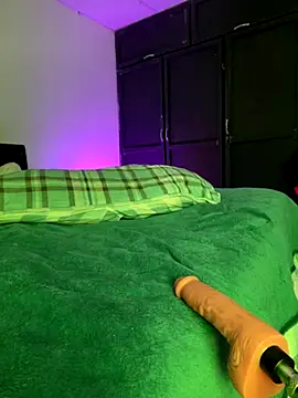 Im Camii online show from December 1, 8:25 pm