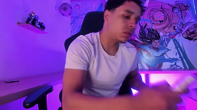 Snapshot of Adrian_Volt chatting on October 20, 8:09 pm Adrian Volt online show from October 20, 8:09 pm