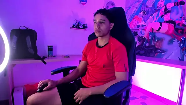 Snapshot of Adrian_Volt chatting on October 21, 8:09 pm Adrian Volt online show from October 21, 8:09 pm