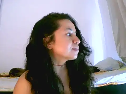 Snapshot of chiarafus0 chatting on November 29, 3:59 pm chiarafus0 online show from November 29, 3:59 pm