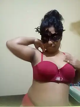 Snapshot of Expose_Queen chatting on December 2, 4:57 pm Expose Queen online show from December 2, 4:57 pm